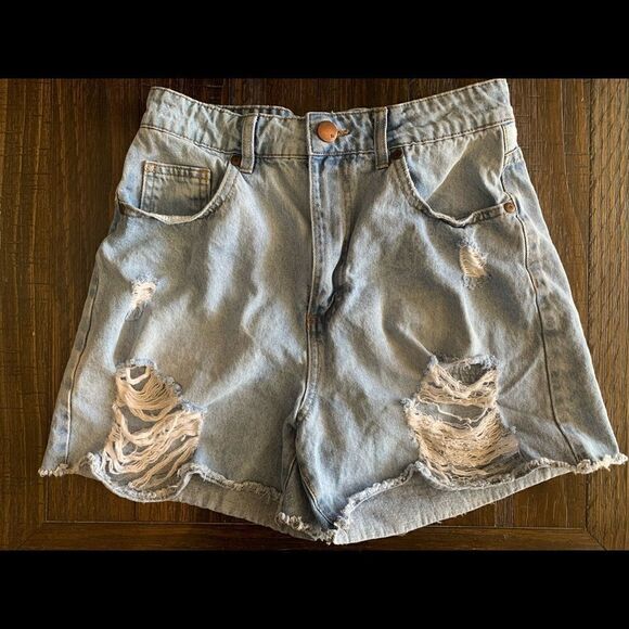 91 Cotton On High Flashback Distressed raw hem light wash denim shorts size 6 - Picture 1 of 7